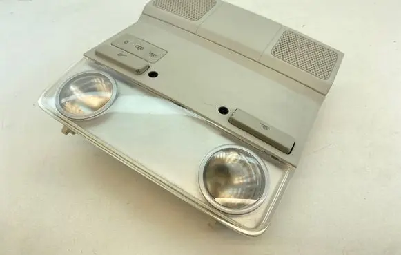 Volkswagen PASSAT B6 Front seat light 1K0947105
