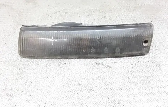 Mazda 323 F Front indicator light