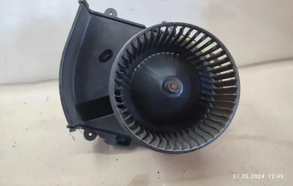 Peugeot Expert Heater fan/blower 1498378080
