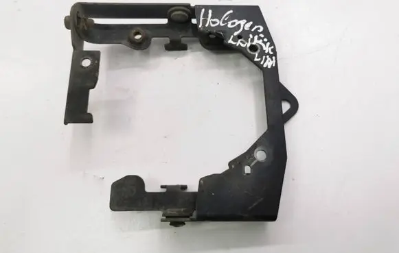 Mitsubishi Outlander Fog light bracket 
