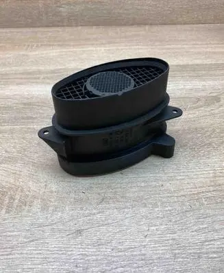 BMW 3 E46 Mass air flow meter 7787076 0928400468