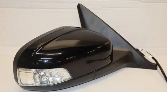 Volvo V50 Front door electric wing mirror