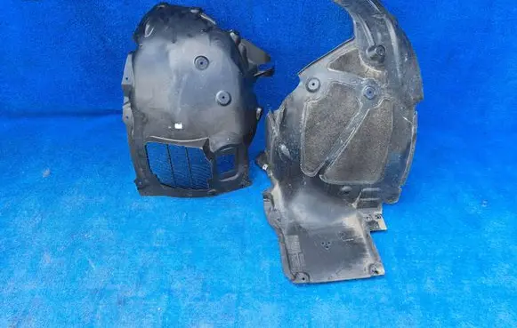BMW 3 G20 G21 Front wheel arch liner splash guards 7340928 7340910