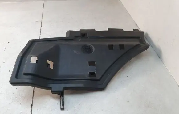 Toyota Prius (XW30) Dashboard lower bottom trim panel 5560747040