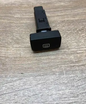 Hyundai Santa Fe Windscreen/window heater switch 202002962