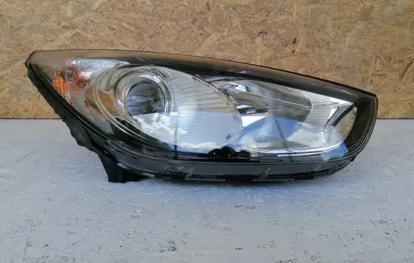 Hyundai ix35 Headlight/headlamp 921022Y000