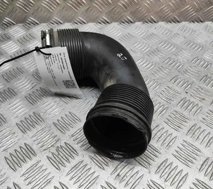 Audi Q7 4M Air intake duct part 059129616B