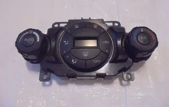 Ford Ecosport Climate control unit DN1T18C612AF