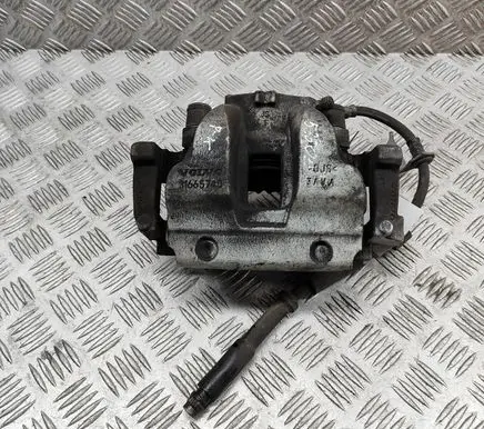 Volvo XC60 Front brake caliper 31665740