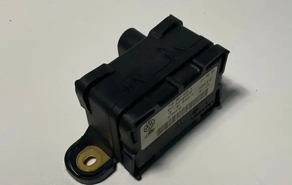 Skoda Octavia Mk2 (1Z) ESP acceleration yaw rate sensor 7H0907655A