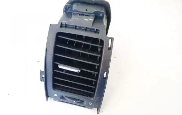 Honda CR-V Dash center air vent grill