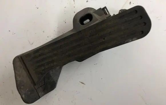 Audi A3 S3 8P Accelerator throttle pedal 1K2721503M