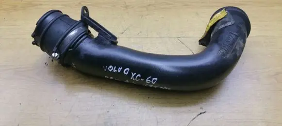 Volvo XC60 Intercooler hose/pipe 6896526 30741667