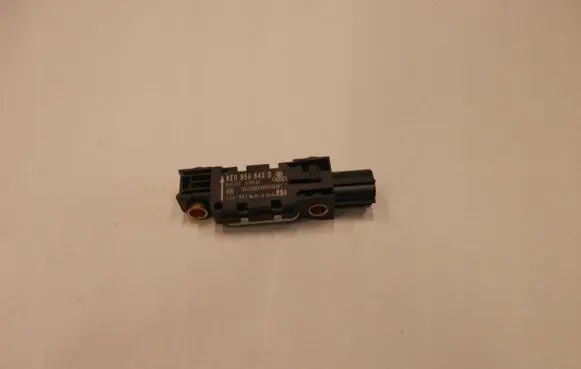Audi A4 S4 B7 8E 8H Airbag deployment crash/impact sensor 8E0959643B