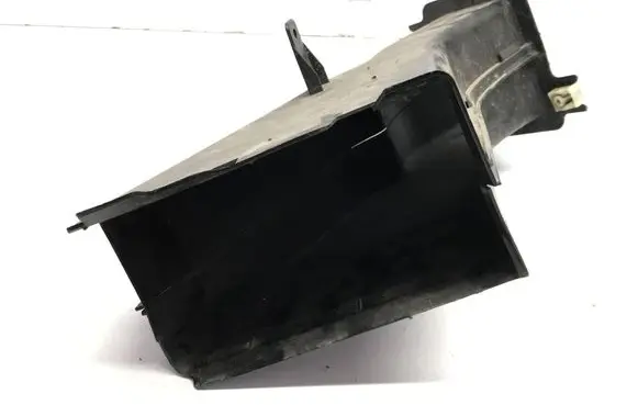 BMW iX Air intake duct part 8737025