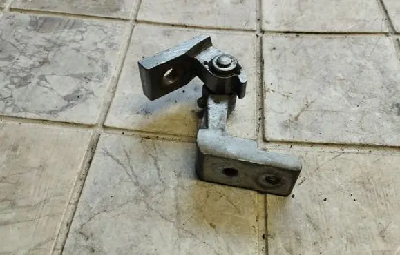 Audi A6 S6 C6 4F Rear door upper hinge
