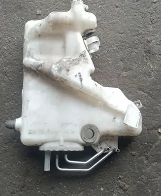 Mercedes-Benz E W211 Windshield washer fluid reservoir/tank 2118600160