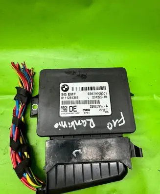 BMW 5 F10 F11 Hand brake control module 6799083 32620257A 0111261368