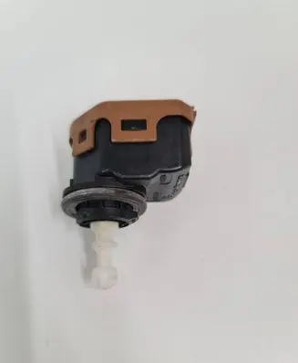 Ford Focus C-MAX Headlight level adjustment motor 00787808 31G56b