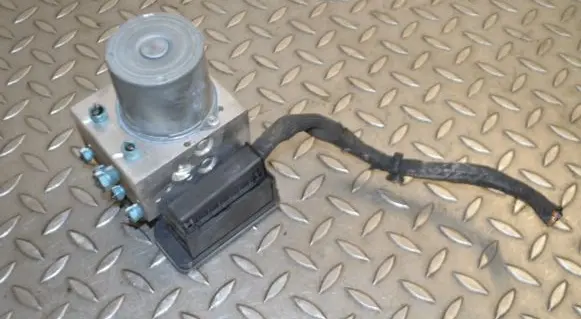 BMW 5 F10 F11 ABS Pump 6866510 6866509