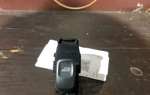 Volvo S60 Electric window control switch 9472275