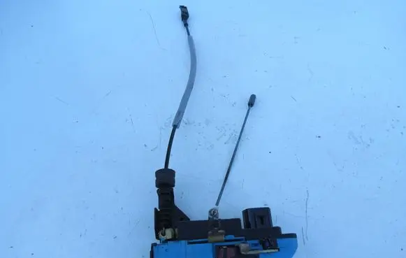 Volvo XC70 Front door cable line 30753824