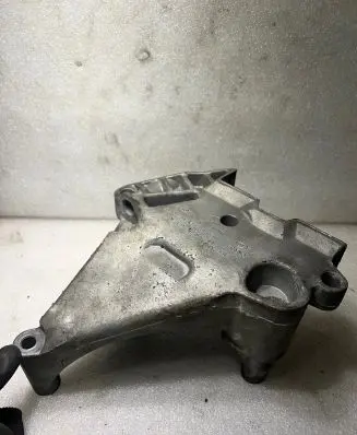 Audi A3 S3 8P Engine mounting bracket 06F1992070