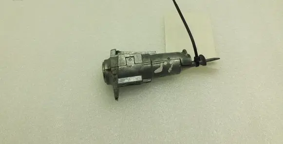 Skoda Fabia Mk3 (NJ) Front door lock (next to the handle) 6V0837167