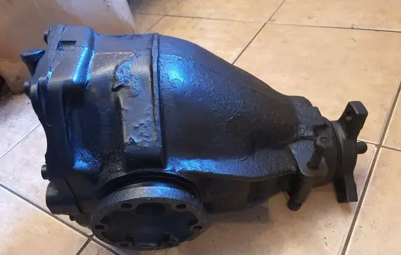 Mercedes-Benz E W210 Rear differential GGG40 2103510805