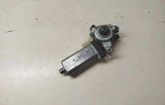 Mercedes-Benz GL X164 Seat adjustment motor 0390203003
