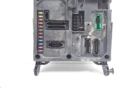 Volkswagen Sharan Fuse module 7M3962258L