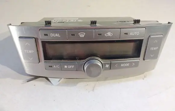 Toyota Avensis T250 Climate control unit 5590005281