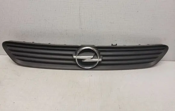 Opel Astra G Front bumper upper radiator grill 90588120