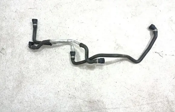 Aston Martin DBX Engine coolant pipe/hose MY837W093AC