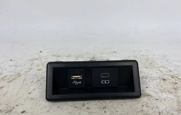USB socket connector