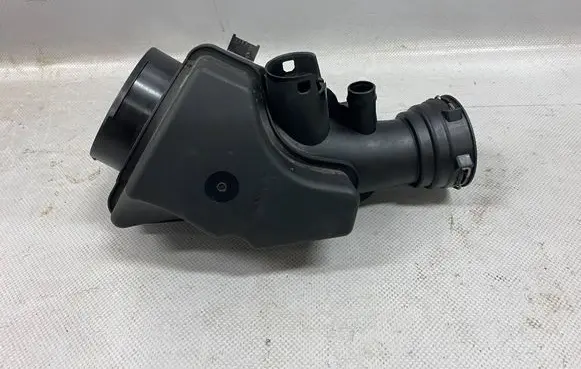 Intake resonator