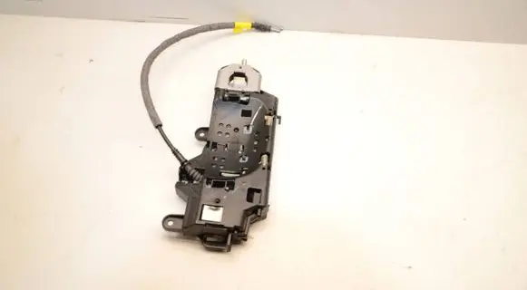 Audi A5 Front door exterior handle/bracket 8W02837812A 10312