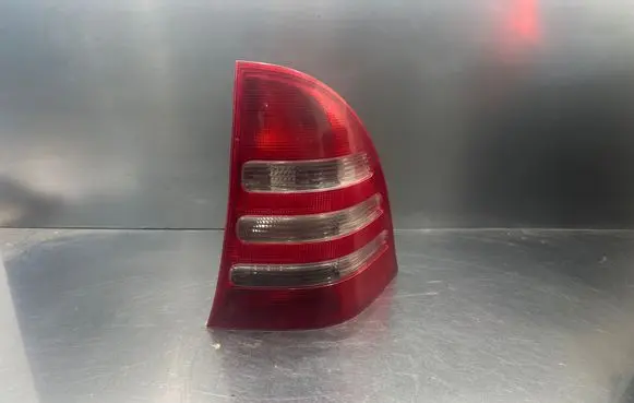 Mercedes-Benz C W203 Rear/tail lights