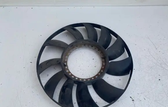 Audi A6 Allroad C5 Fan impeller 059121301