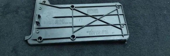 Mercedes-Benz Vito Viano W639 Fuse box cover A6395450103