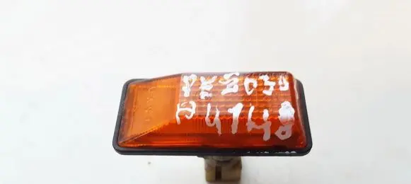Peugeot 306 Front fender indicator light 0190052