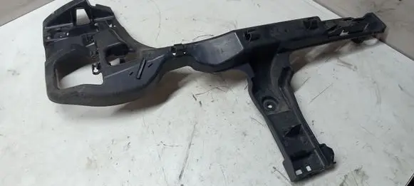 BMW 2 F46 Rear bumper mounting bracket 7387277