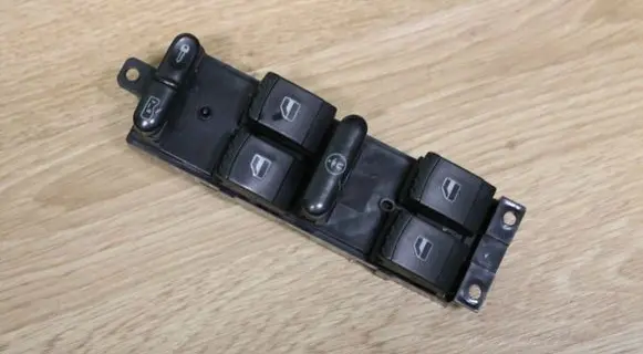 Volkswagen PASSAT B5.5 Electric window control switch 1J4959857