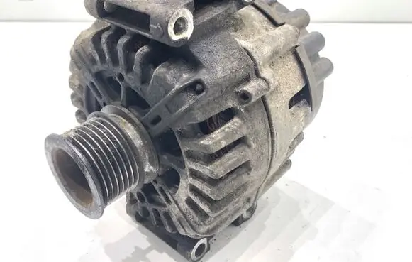 Mercedes-Benz CLS C218 X218 Generator/alternator A0009062722