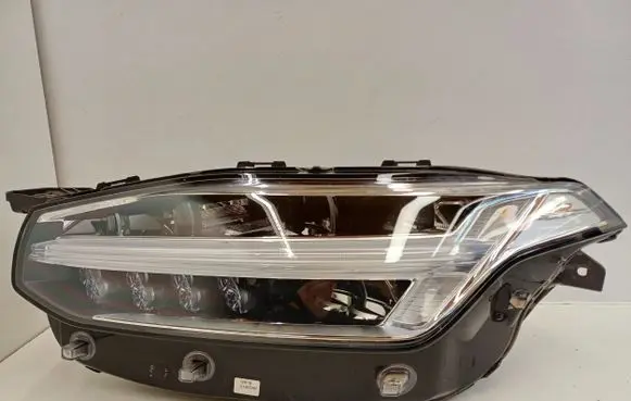 Volvo XC90 Headlight/headlamp 31446538