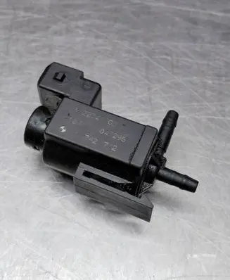 BMW 5 E60 E61 Turbo solenoid valve 1742712