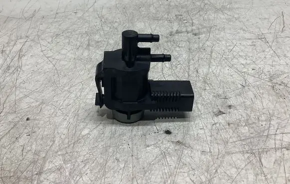 Audi A4 S4 B8 8K Vacuum valve 1K0906283A