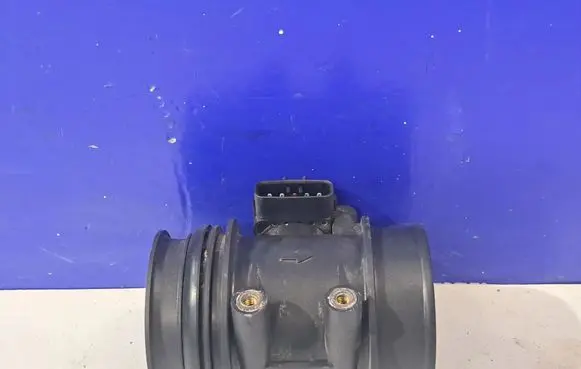 Volvo S60 Mass air flow meter 30713512