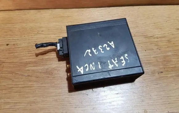 Seat Inca (6k) Antenna control unit 