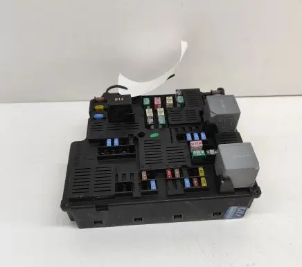 Volvo XC60 Fuse module 32212297